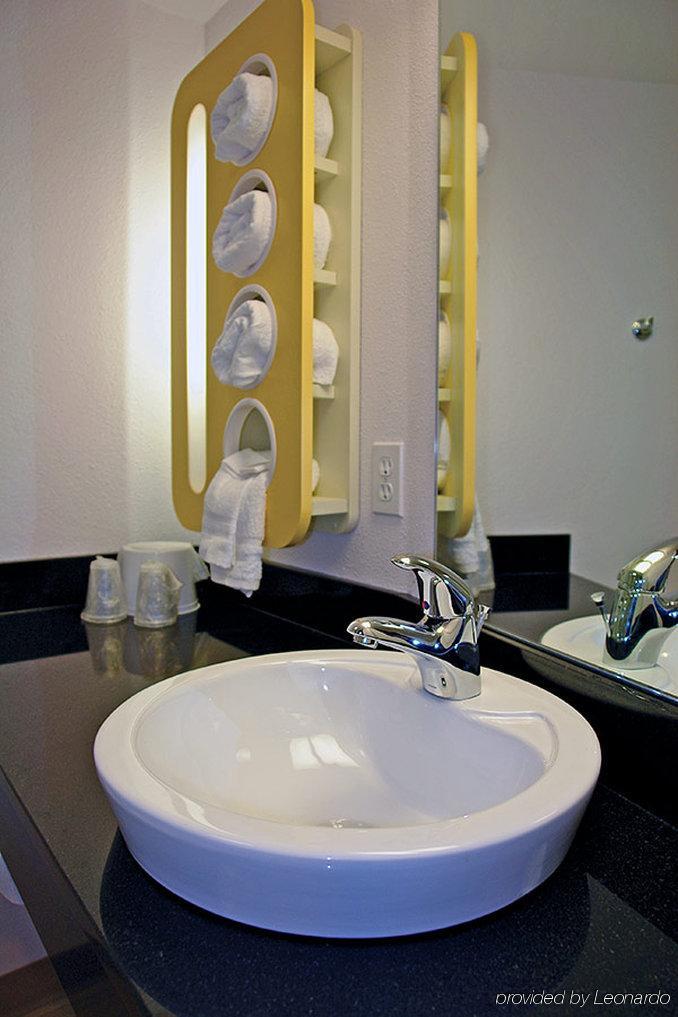 6-brandon, Mb Hotel 4*