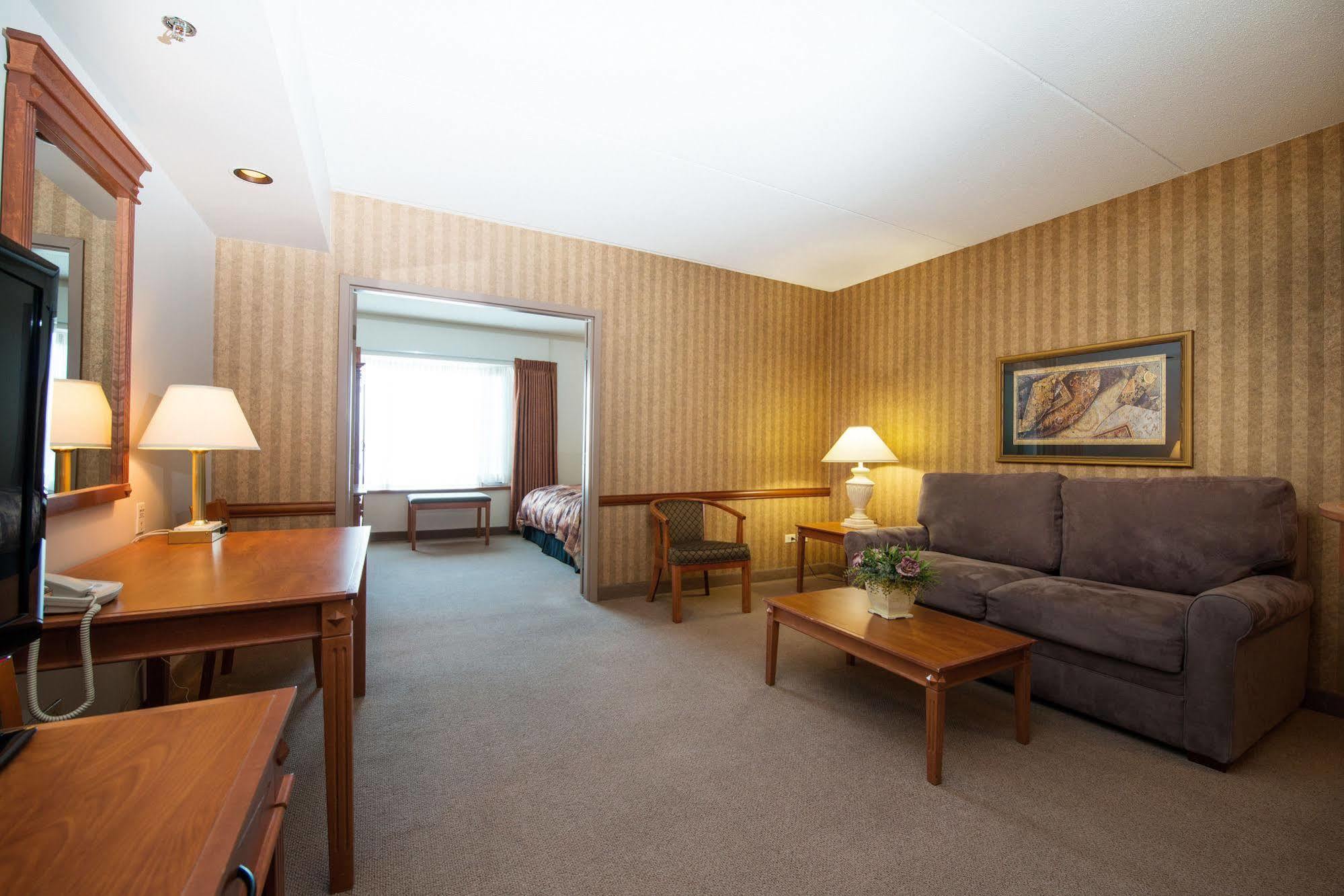 Clarion & Hotel Brandon